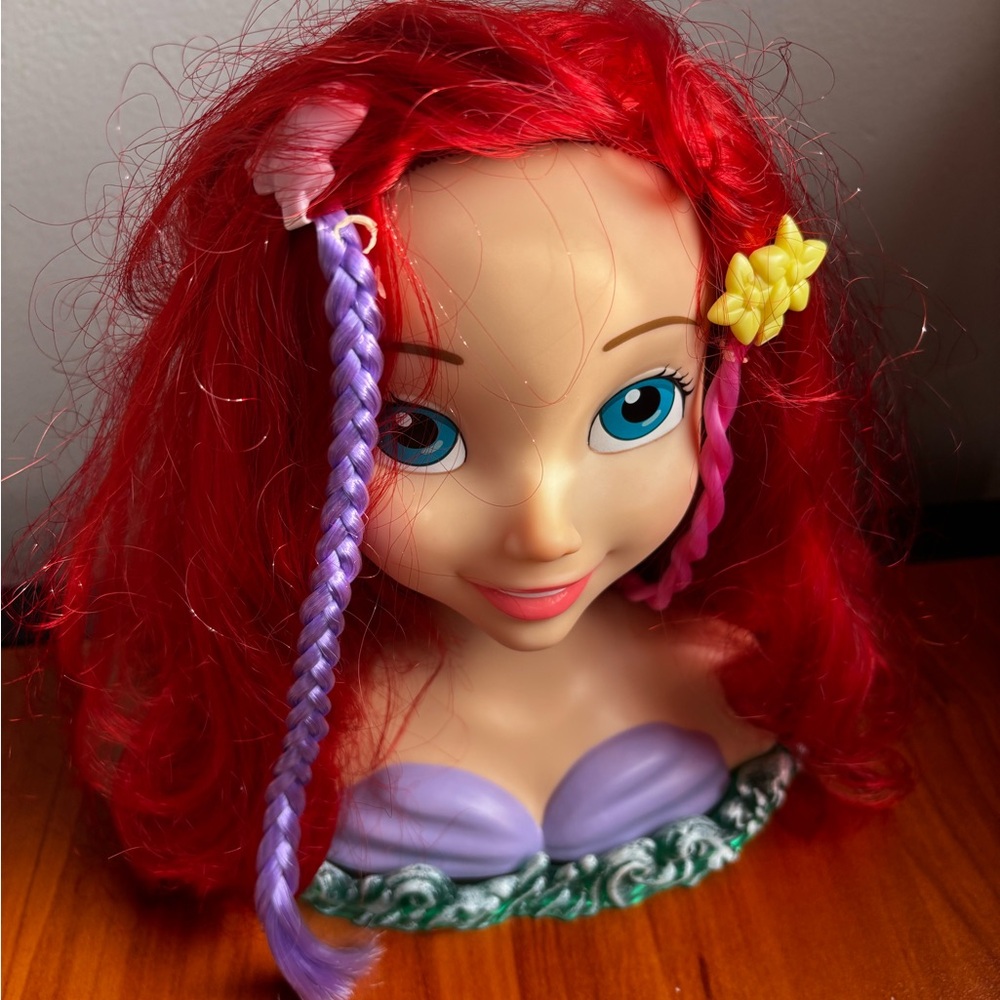 Red-Haired Styling Doll Head with Accessories